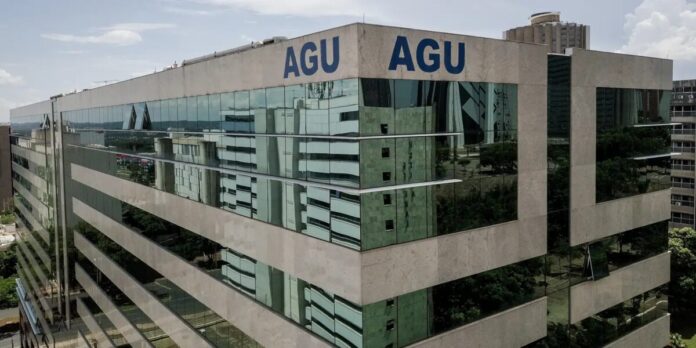 AGU pede suspensão imediata do afastamento de diretor-geral da PF