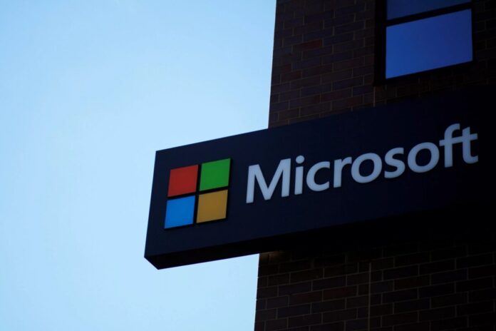 Diretor da Microsoft chamou de 'roubo' uso de reportagens do NYT para treinar modelos da própria empresa e da OpenAI