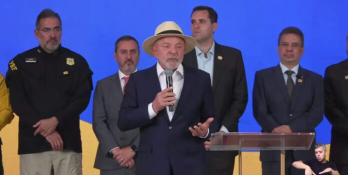 Lula diz não aceitar classificação de facções como terroristas: 'Terrorismo foi o 8 de Janeiro'